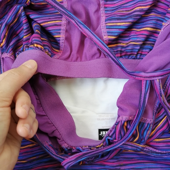 REI Racer back Workout Tank - Picture 4 of 7